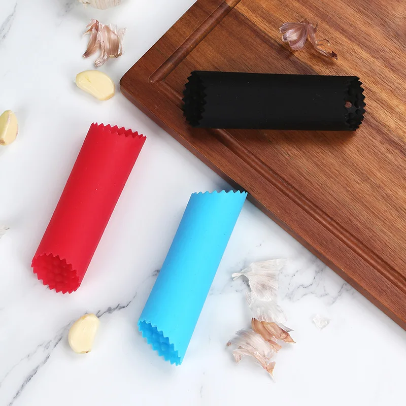 Tubo spelafili per aglio Peeli - Kitchen Gadgets Youtube recensione e prezzo