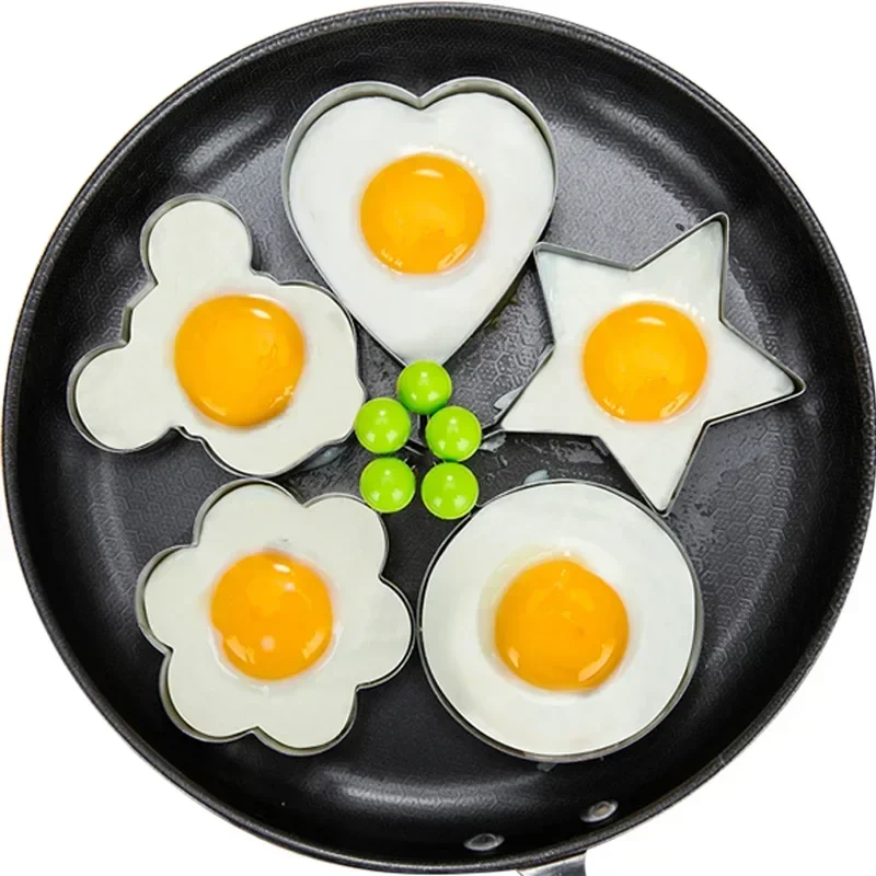 Stampo per uova fritte a forma - Kitchen Gadgets To Have recensione e prezzo
